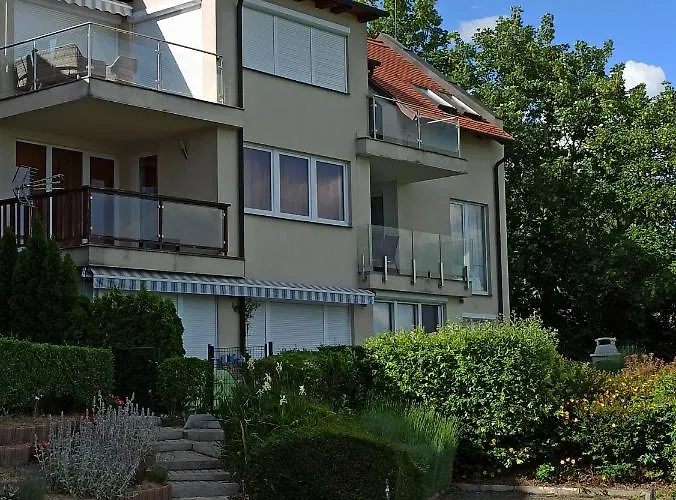 Marcelo Deluxe Apartment *